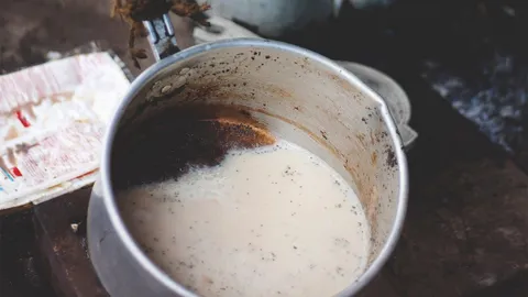 Angebrannten Topf Reinigen - Töpfe und Pfannen retten.