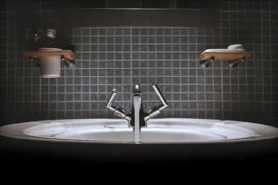 Abfluss stinkt! – Was gegen einen stinkenden Abfluss hilft.