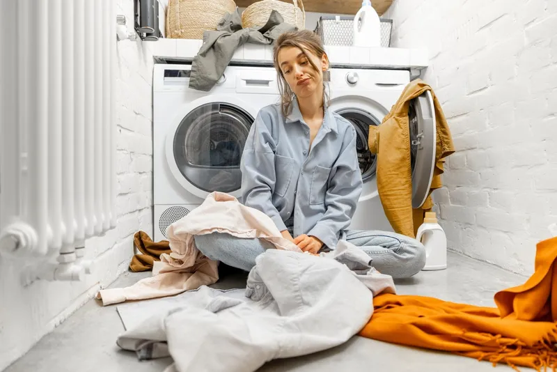 Urin und Uringeruch entfernen: So geht's richtig