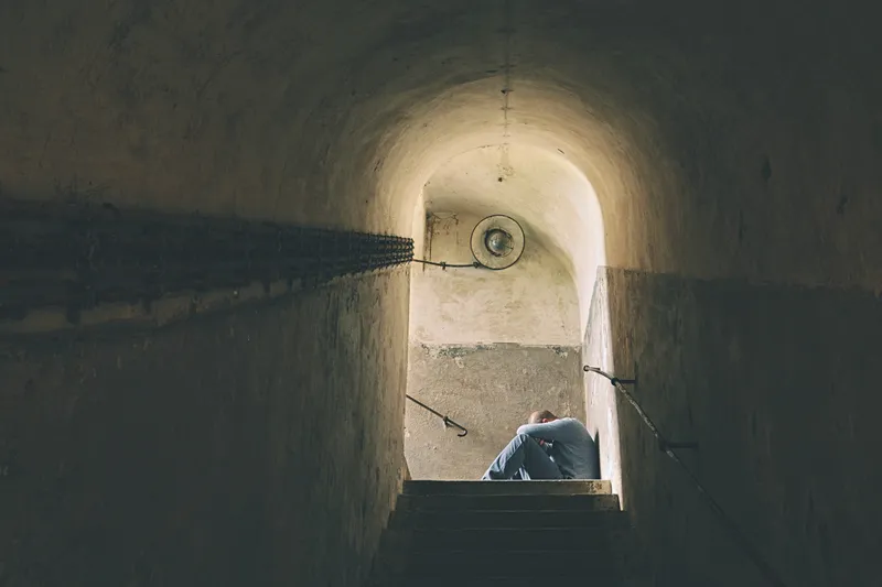 So beseitigst du Modergeruch im Keller schnell und dauerhaft